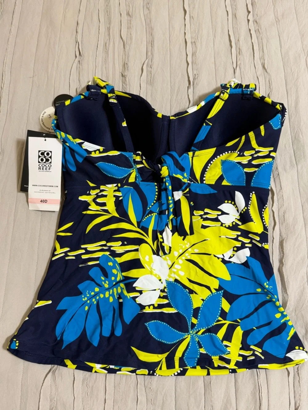 COCO REEF Charisma Underwire Shirred Bandeau Tankini Top size 40D - Picture 4 of 7